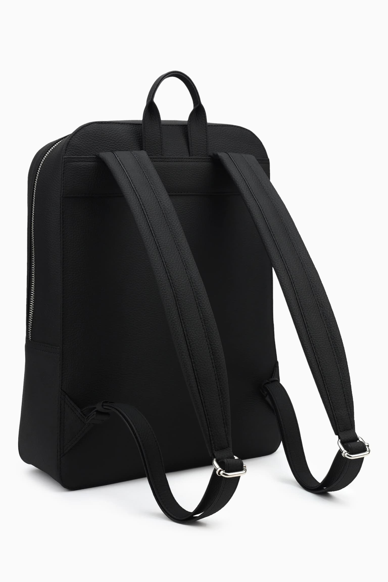 Orwyn Backpack 3